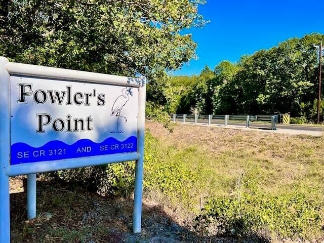 0.58 acres in Navarro County - photo 33