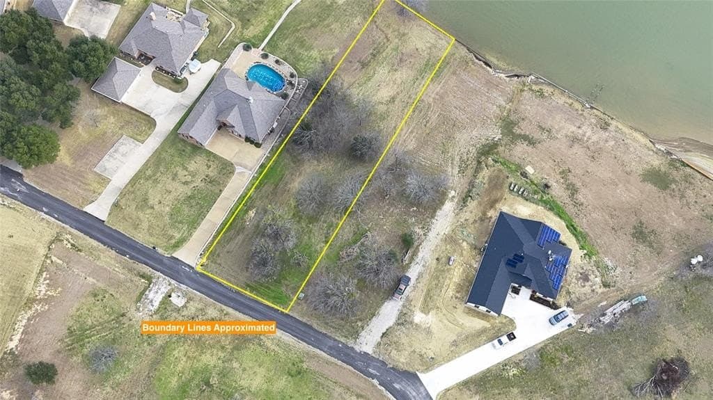 0.58 acres in Navarro County - photo 6