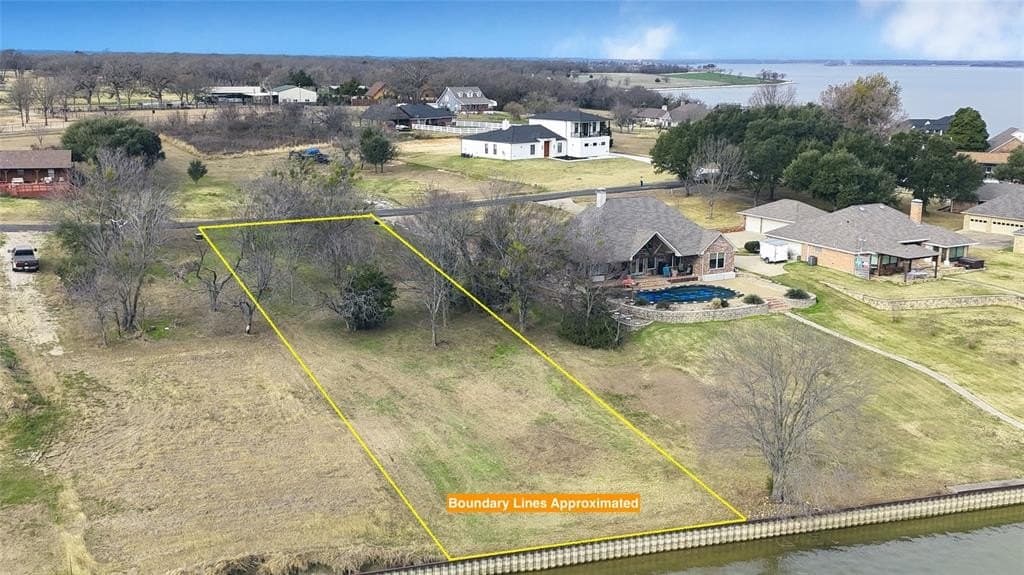 0.58 acres in Navarro County - photo 19