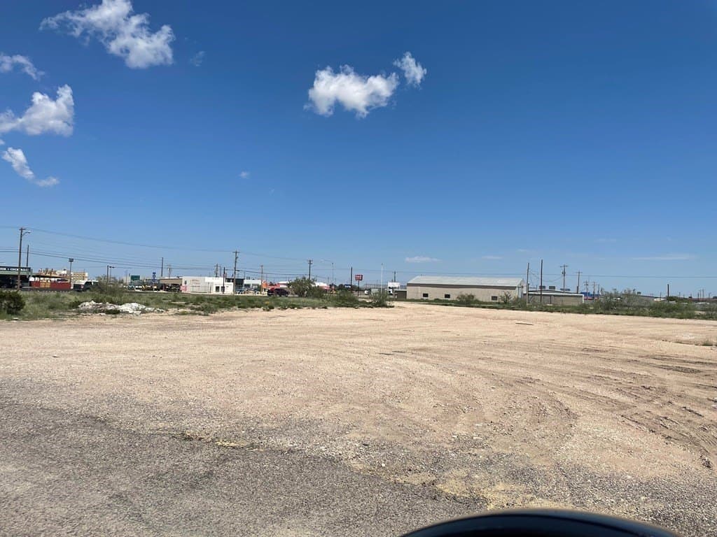 2.07 acres in Pecos County - photo 2