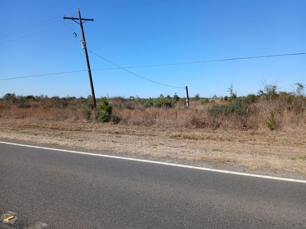 10 acres in Hardin County - photo 4