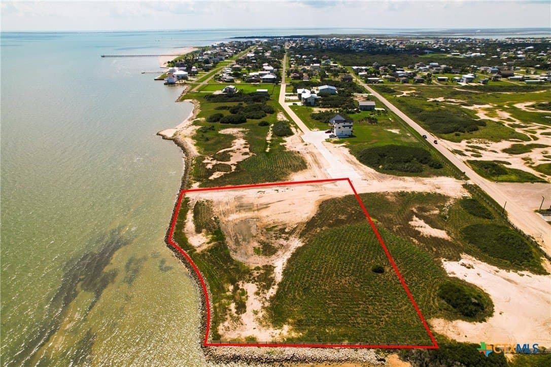 1.72 acres in Calhoun County - photo 4