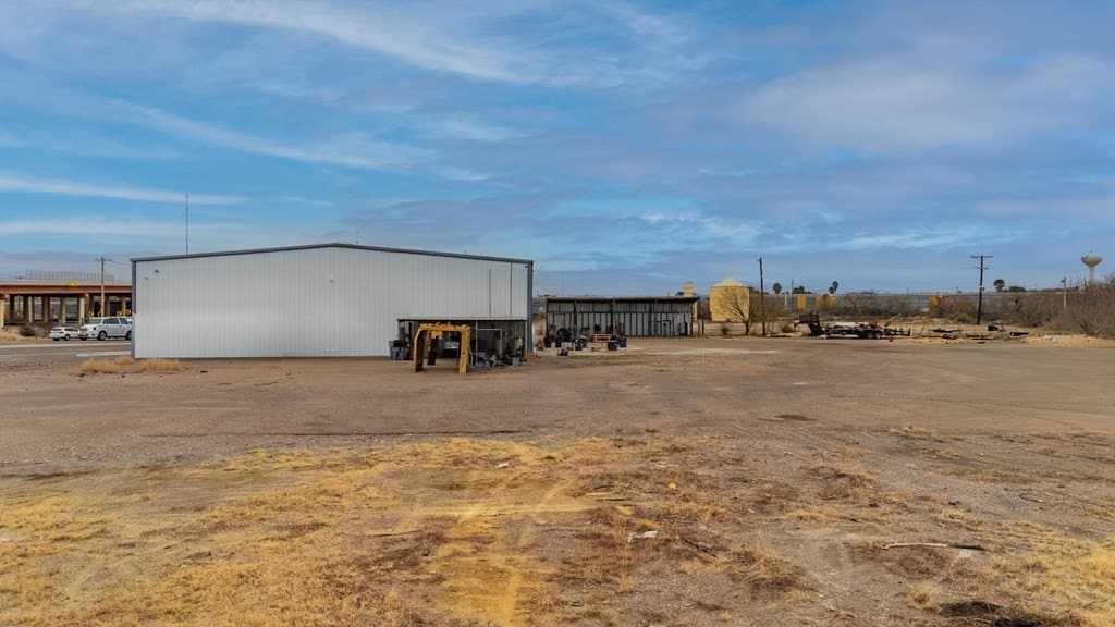 159,127 acres in Maverick County - photo 36