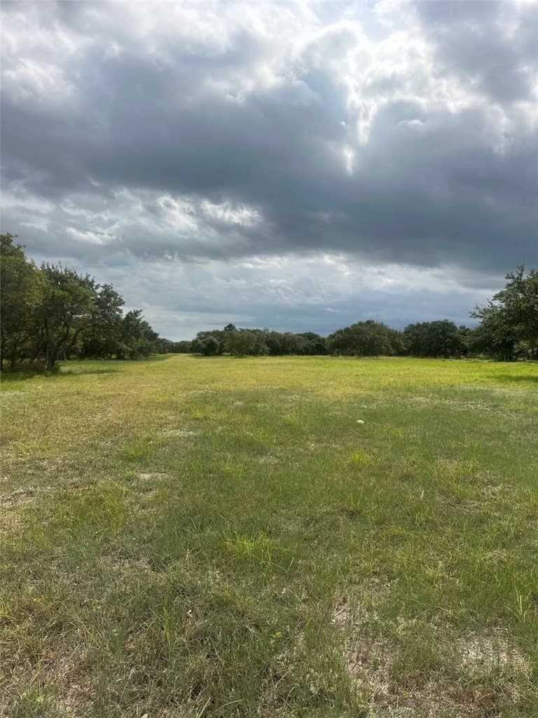 1510 Main lot: 1