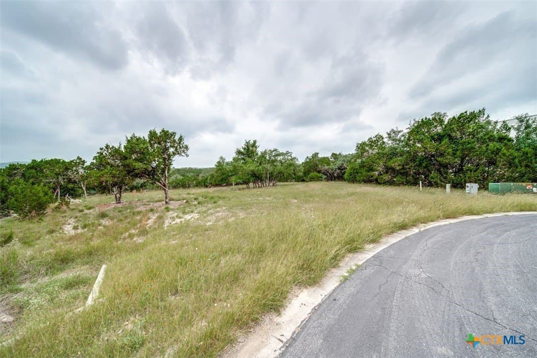1.24 acres in Comal County - photo 7