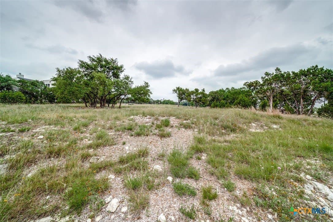 1.24 acres in Comal County - photo 4