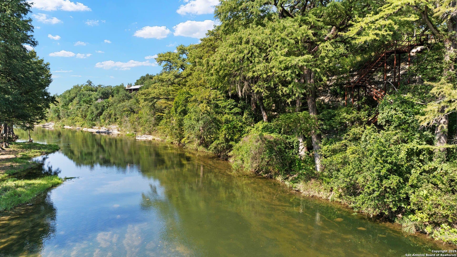 0.31 acres in Comal County - photo 3