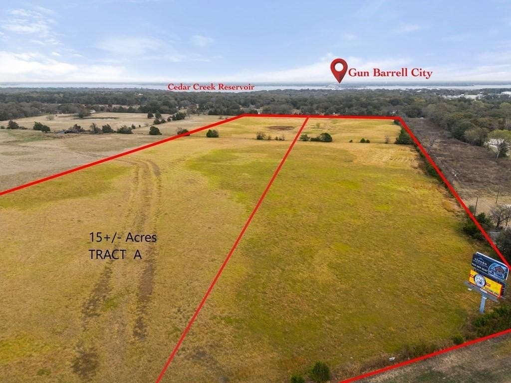 15 acres in Henderson County - photo 4
