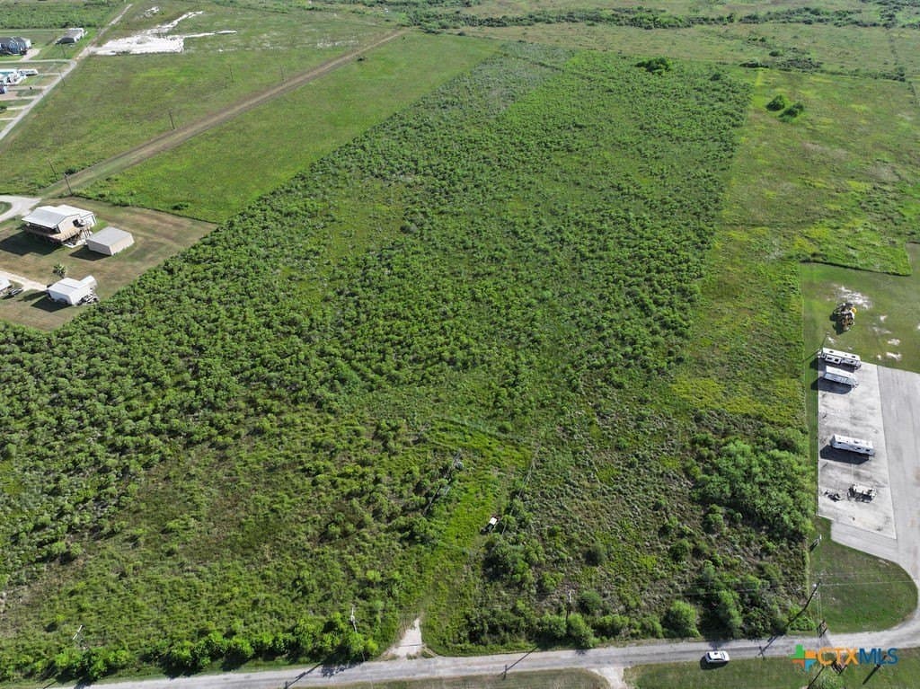 10.83 acres in Calhoun County - photo 4