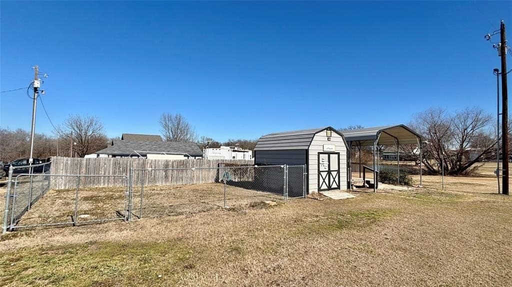 433 Holiday Village Drive