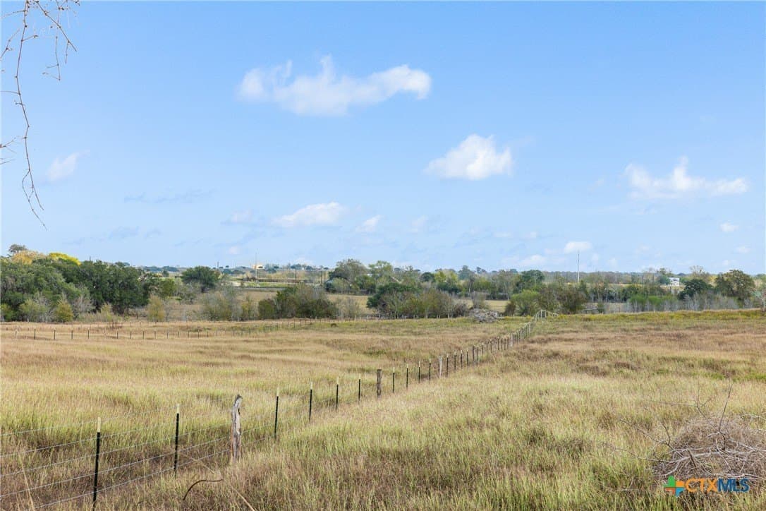 12.33 acres in Lavaca County - photo 5
