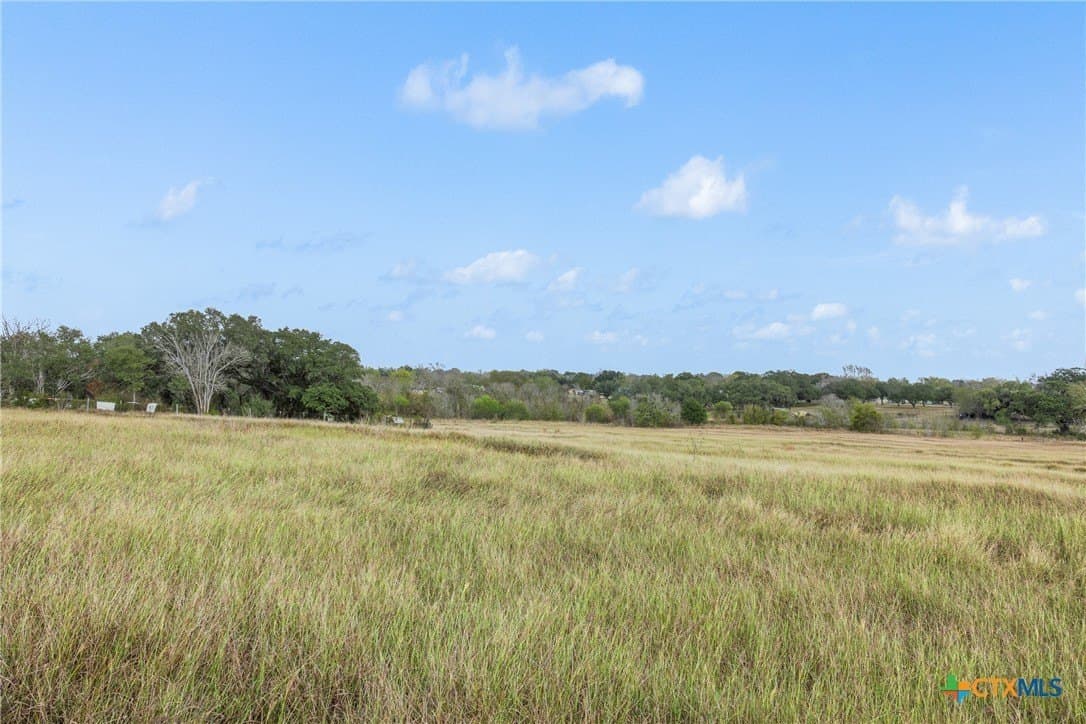 12.33 acres in Lavaca County - photo 4