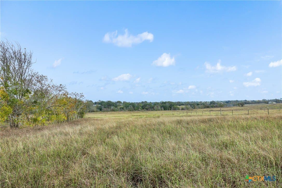 12.33 acres in Lavaca County - photo 3