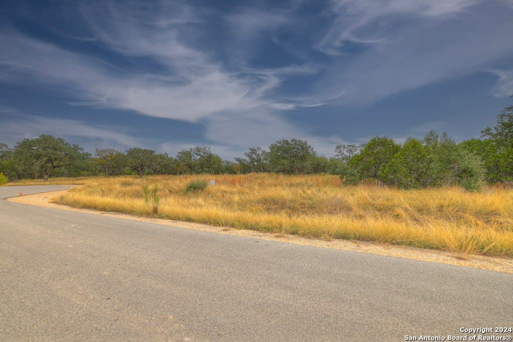 1.22 acres in Comal County - photo 12