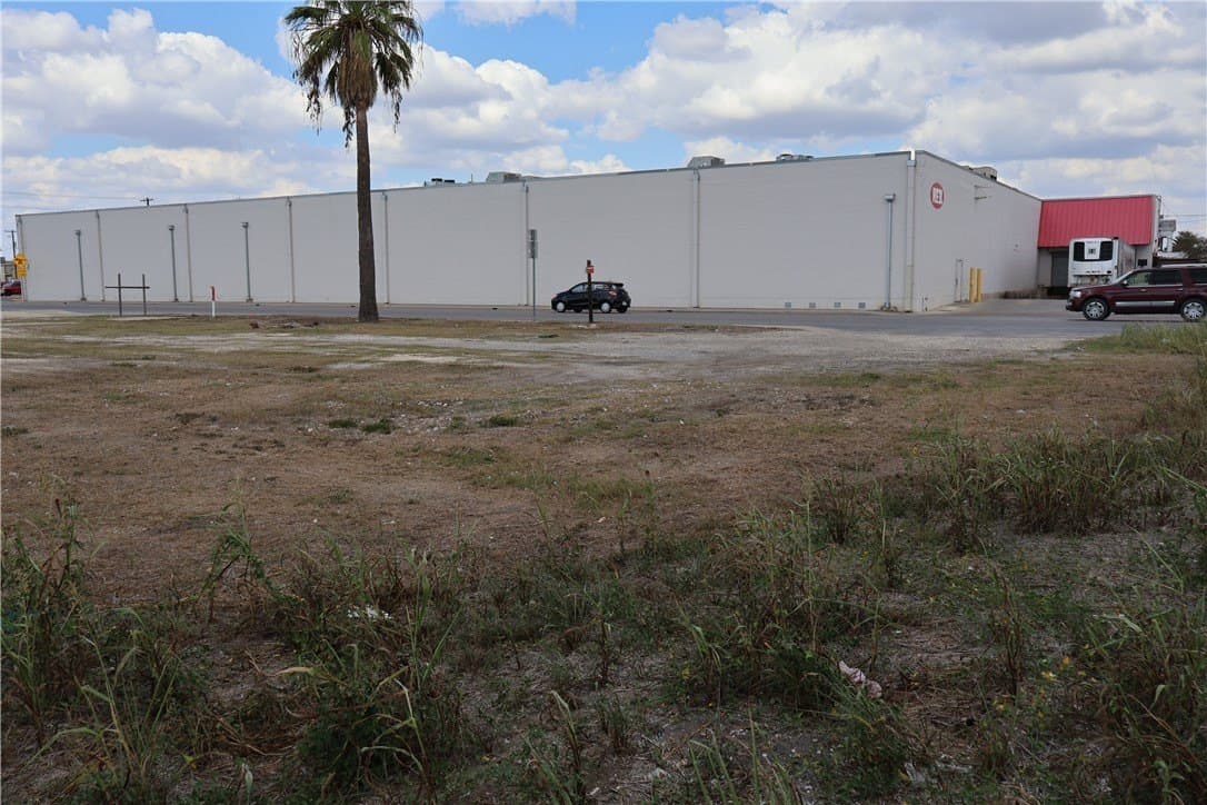 0.41 acres in Nueces County - photo 10