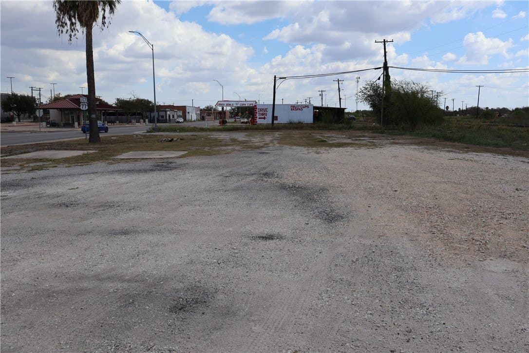 0.41 acres in Nueces County - photo 6