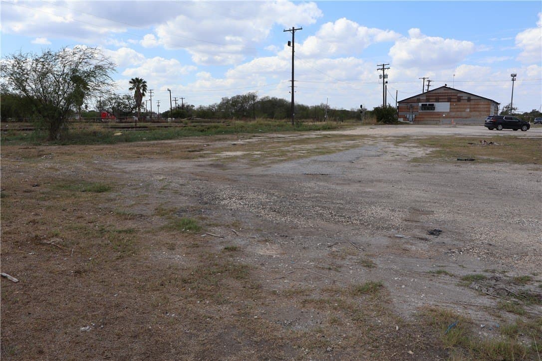 0.41 acres in Nueces County - photo 15