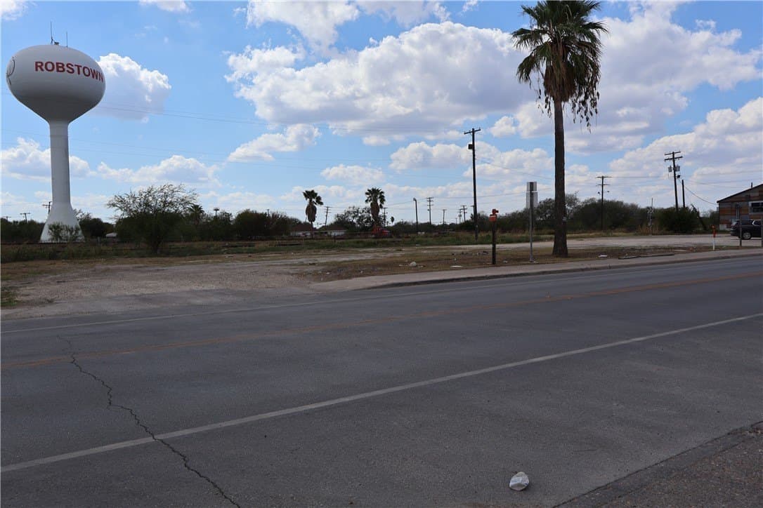 0.41 acres in Nueces County - photo 16