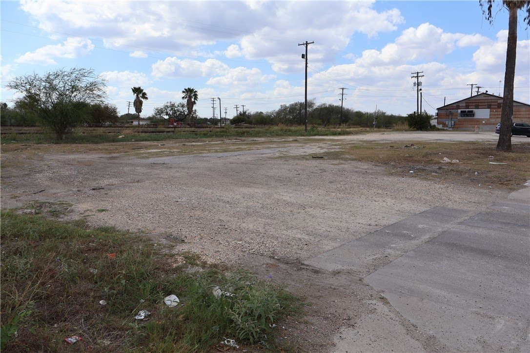 0.41 acres in Nueces County - photo 14
