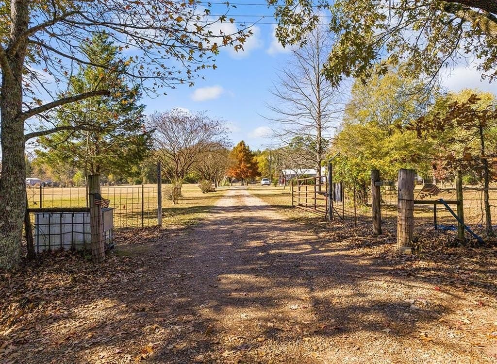 10 acres in Bowie County - photo 2