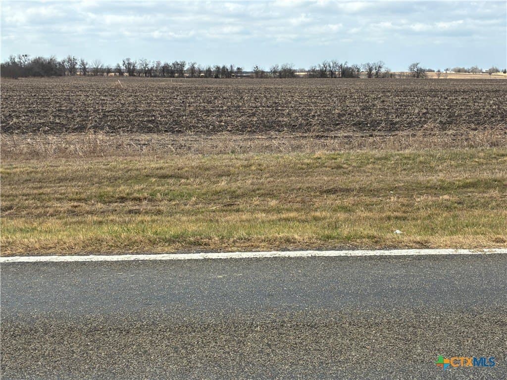 10.04 acres in Milam County - photo 3