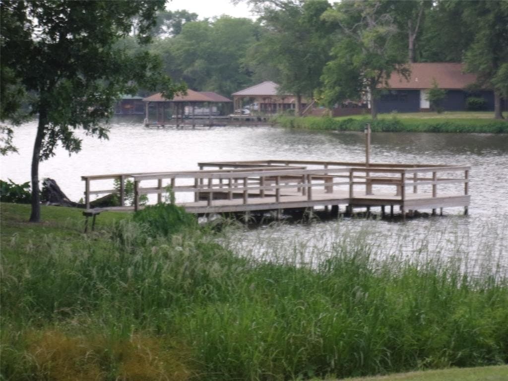 0.18 acres in Van Zandt County - photo 19