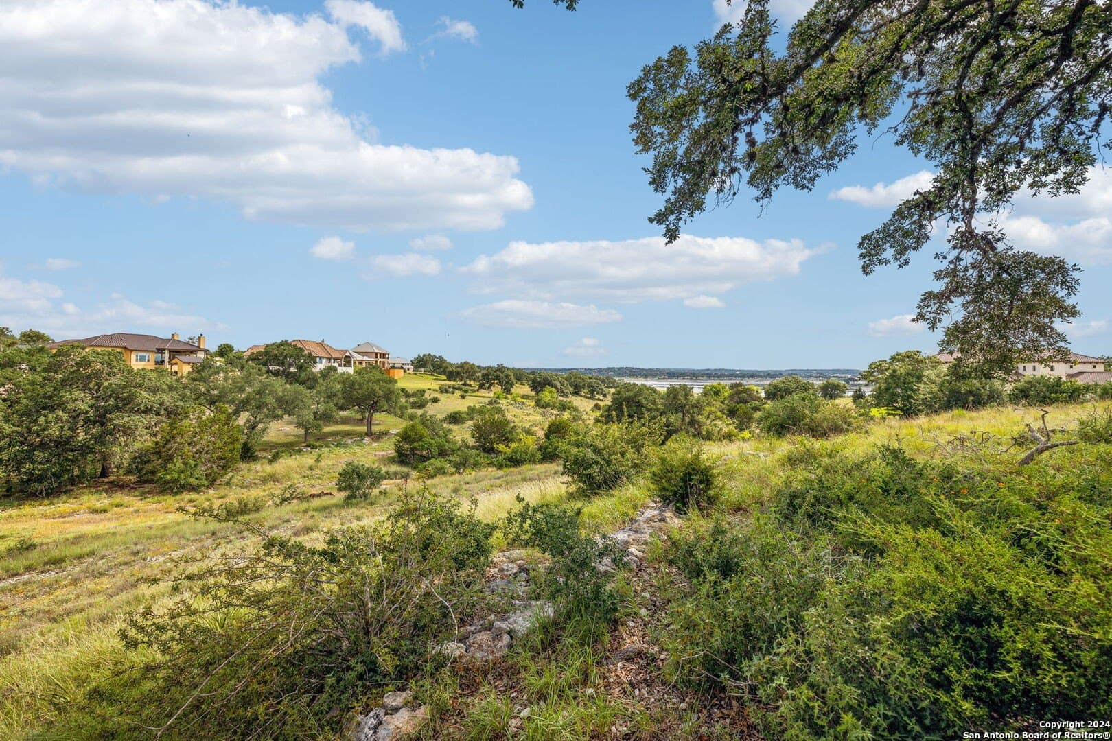 1.86 acres in Comal County - photo 3