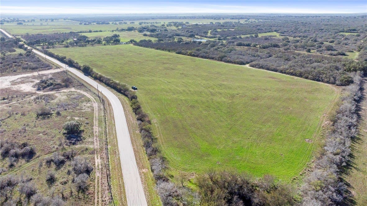 170 acres in DeWitt County - photo 10