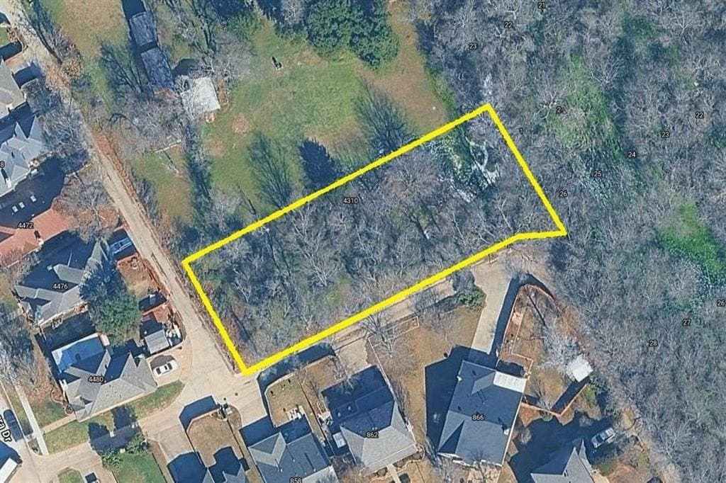 0.38 acres in Dallas County - photo 3