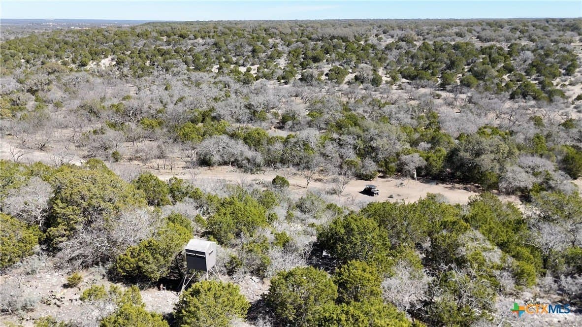 827 acres in Menard County - photo 4