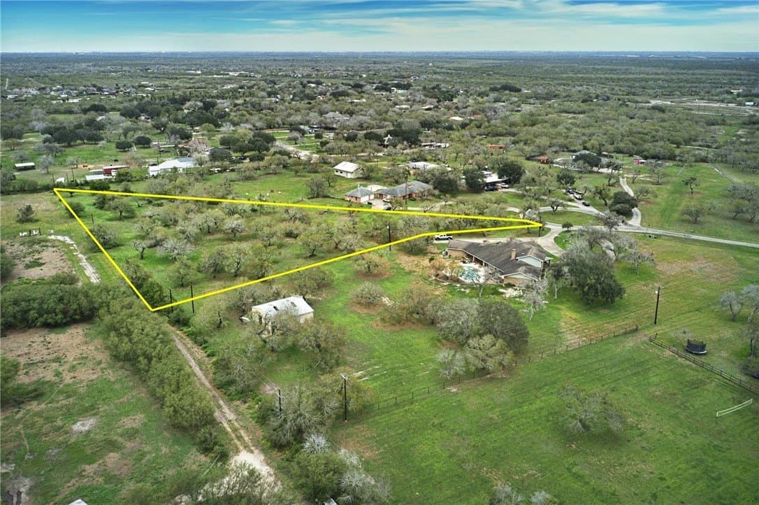 3.1 acres in Nueces County - photo 3