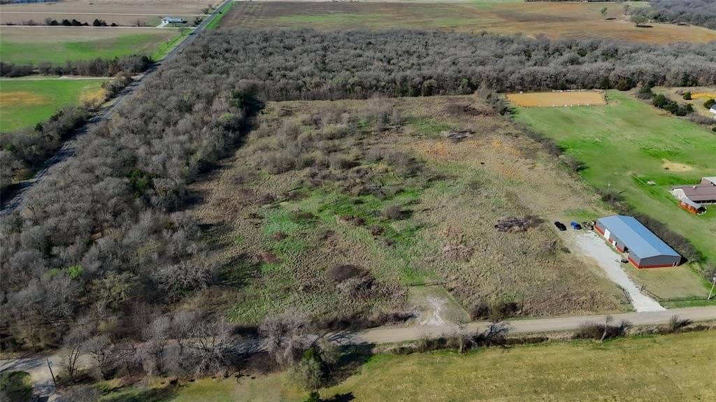 1.45 acres in Johnson County - photo 4
