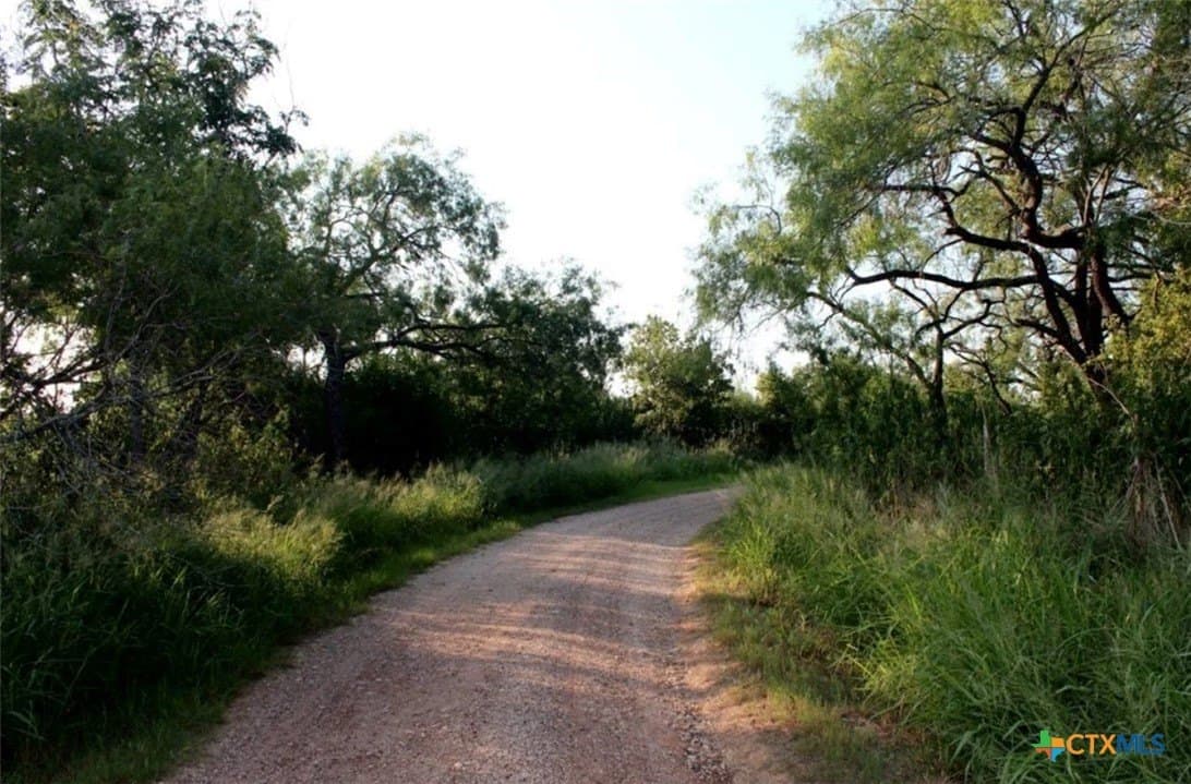 1 acres in Gonzales County - photo 12