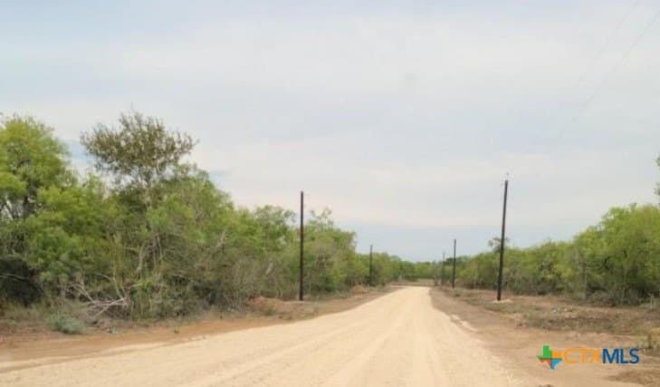 1 acres in Gonzales County - photo 5