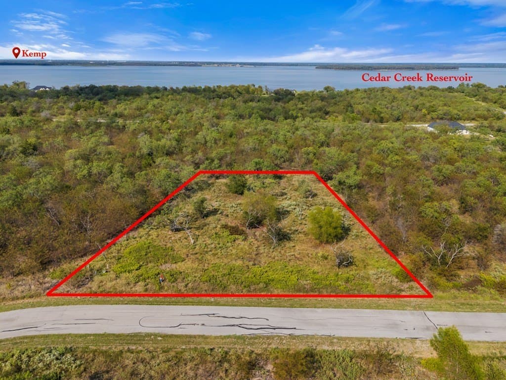 1.14 acres in Kaufman County - photo 2