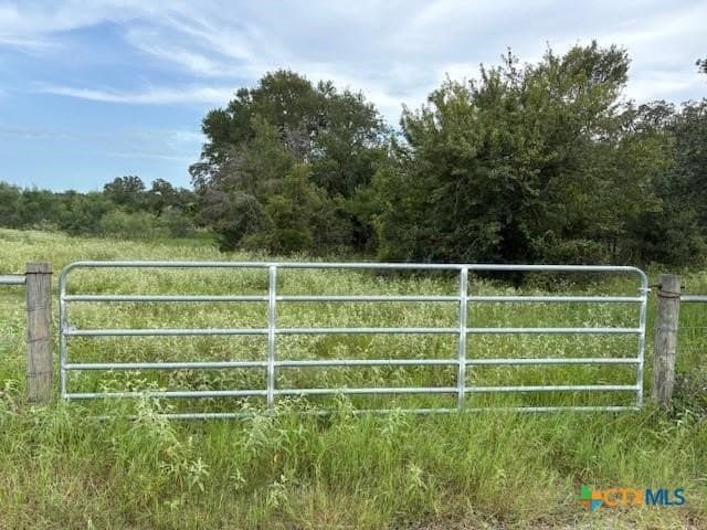 Willis Lane lot: 2