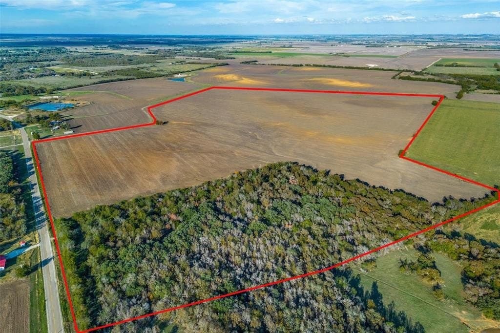 132 acres in Hill County - photo 3