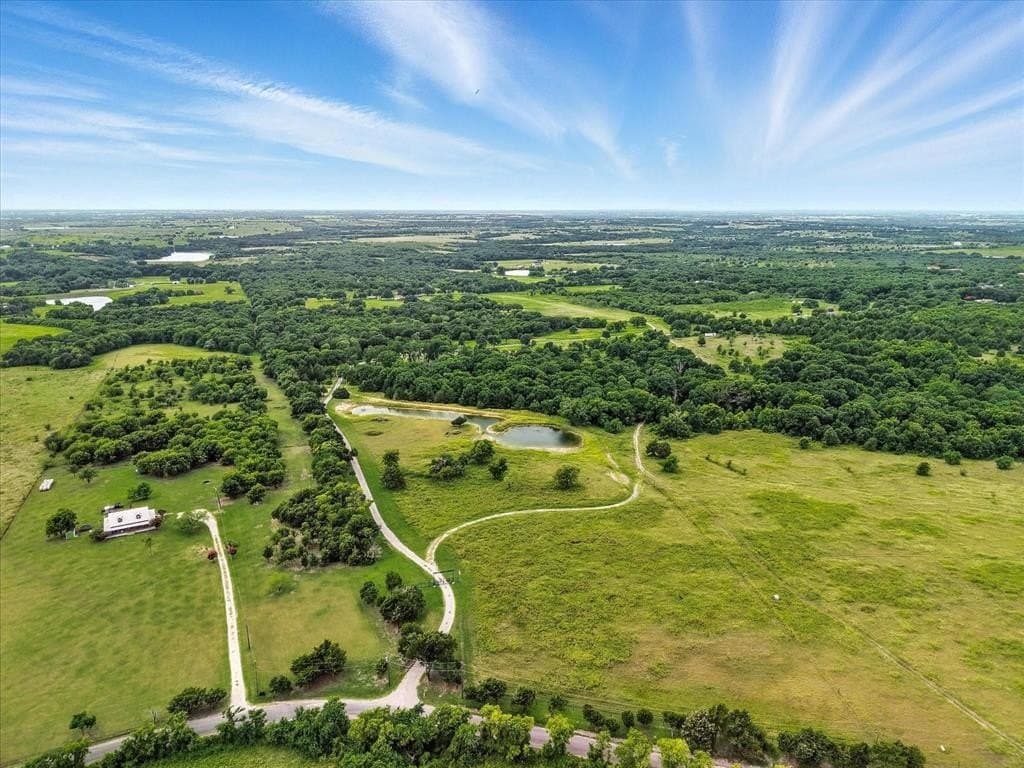 63.53 acres in Ellis County - photo 8