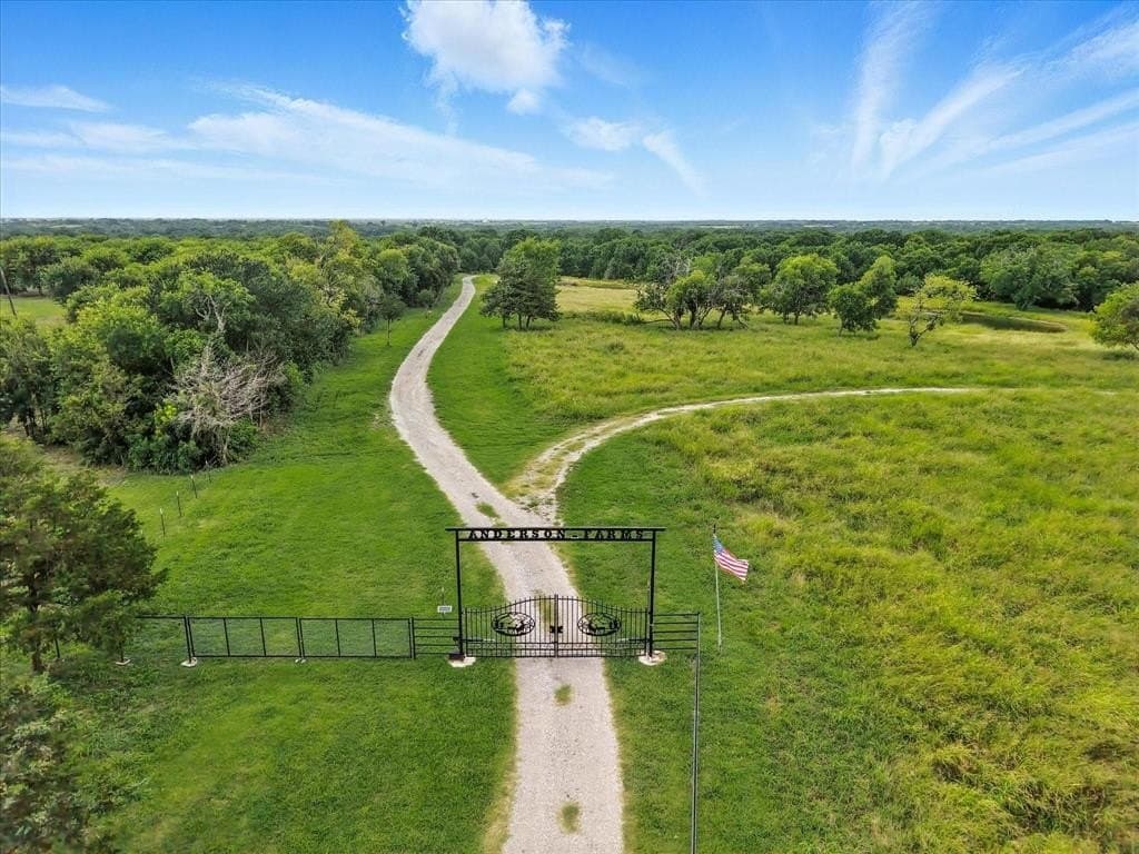 63.53 acres in Ellis County - photo 10