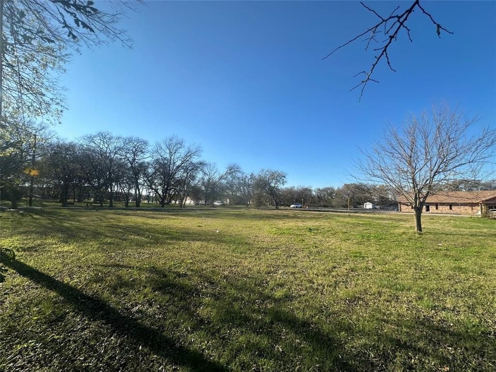 0.29 acres in Ellis County - photo 11