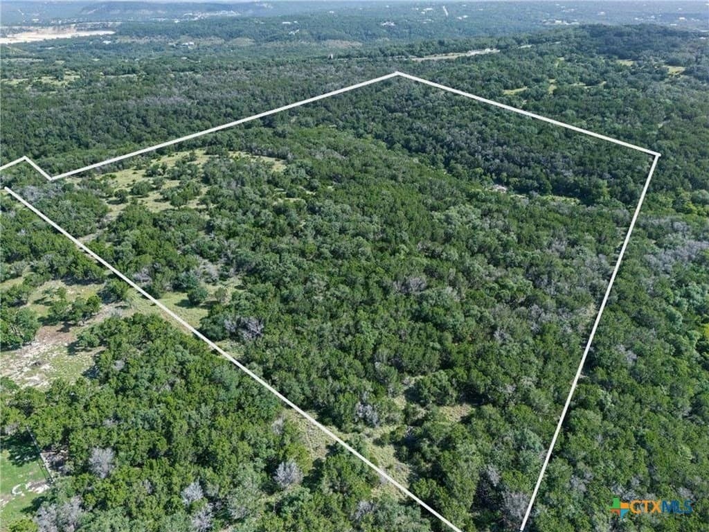 20 acres in Comal County - photo 15