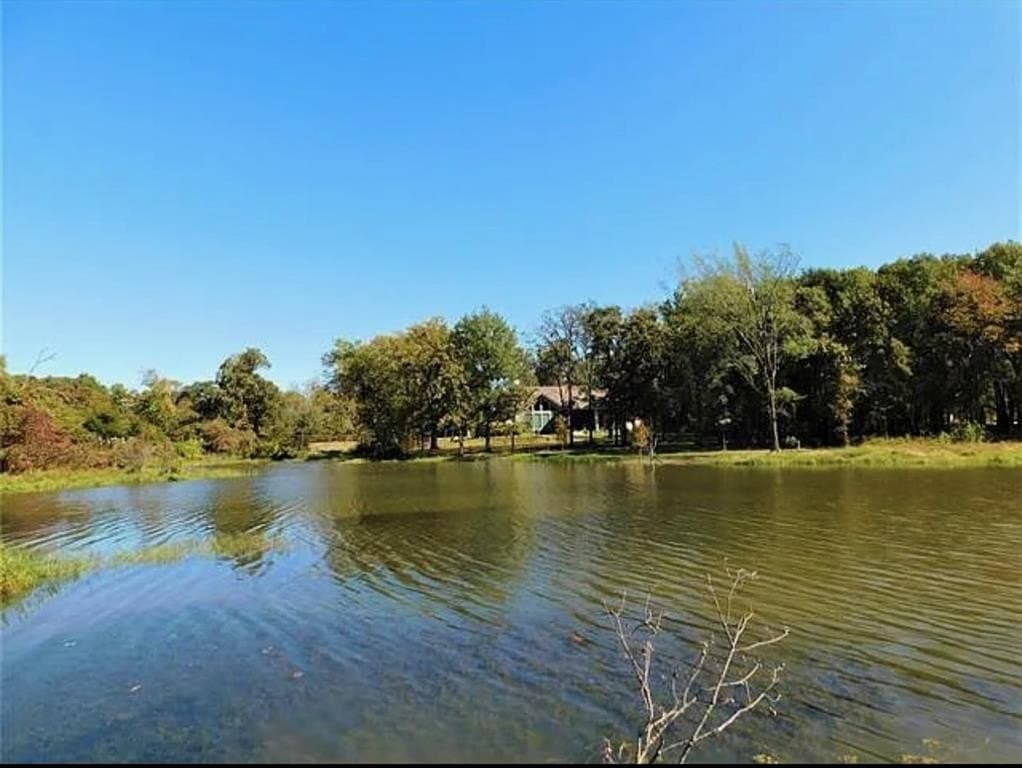 0.55 acres in Navarro County - photo 9