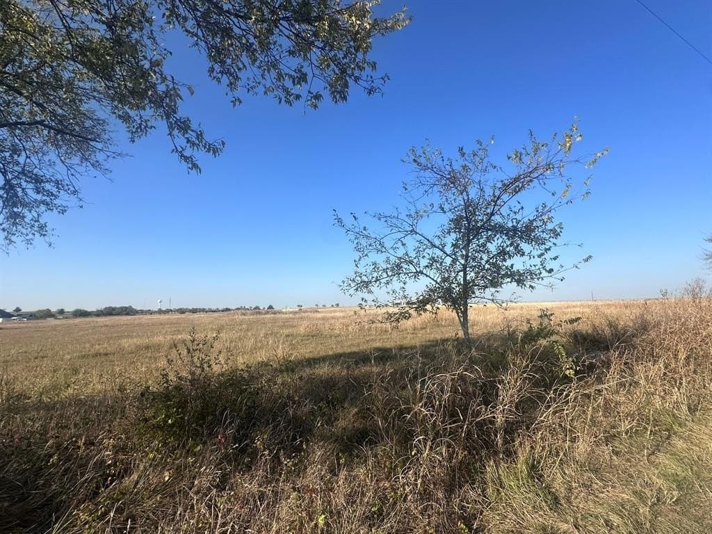 20 acres in Ellis County - photo 7