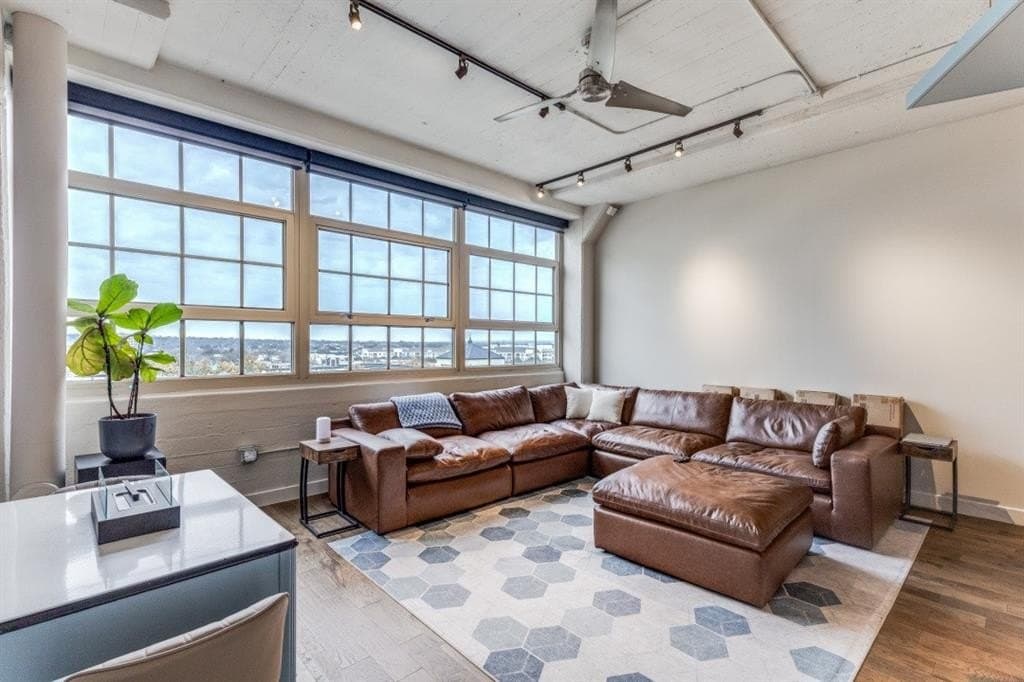 2600 W 7th Street