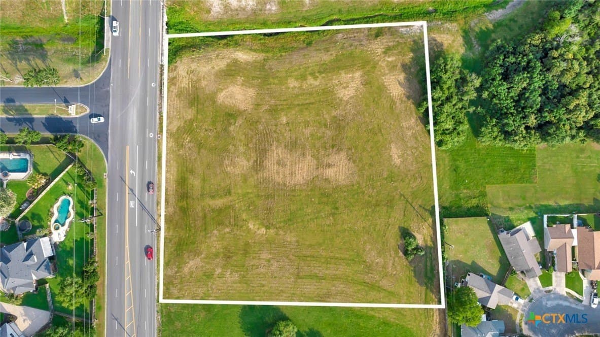 3 acres in Victoria County - photo 4