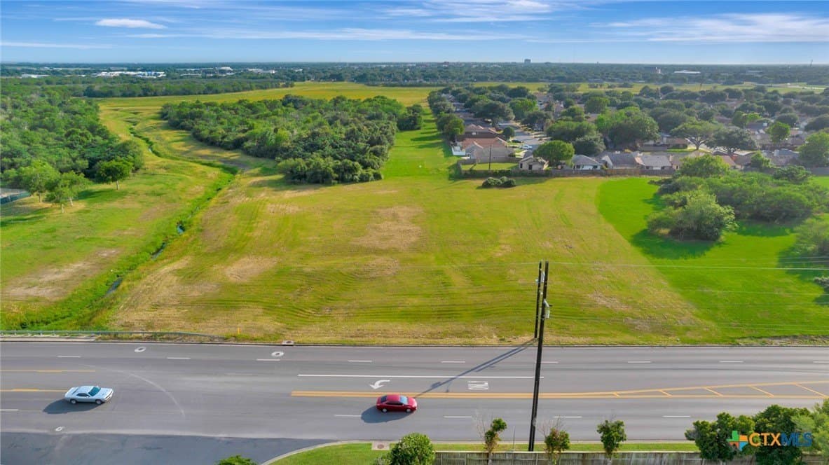 3 acres in Victoria County - photo 5