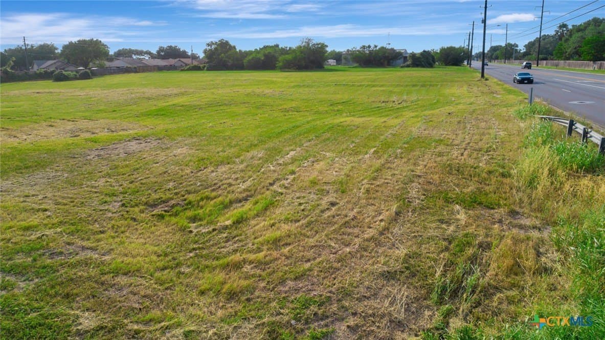 3 acres in Victoria County - photo 13