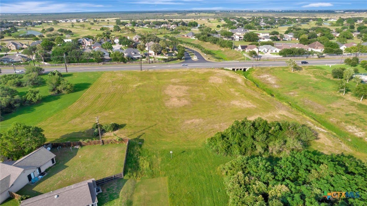 3 acres in Victoria County - photo 8