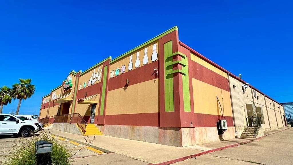 3515 El Indio