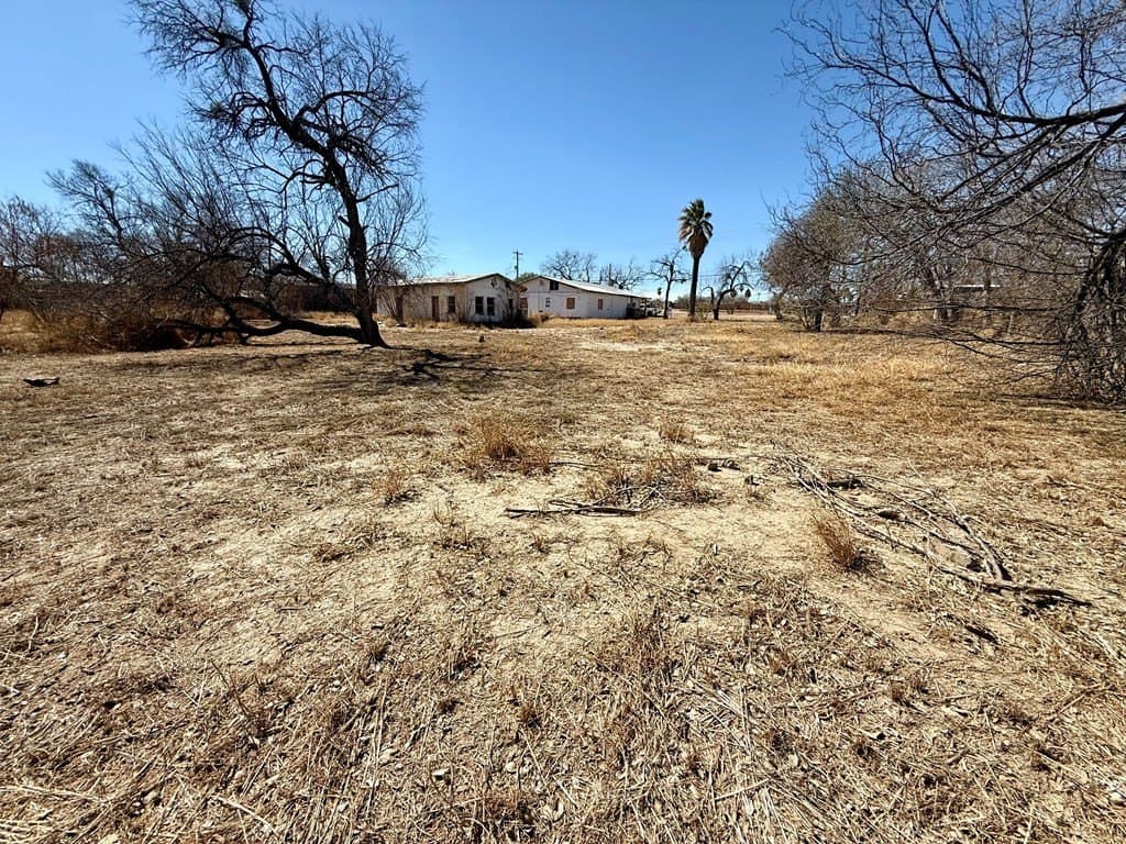 55,757 acres in Maverick County - photo 6